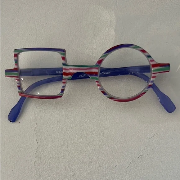 COLORFUL FUN SHAPED +2.00 GLASSES - Picture 10 of 10